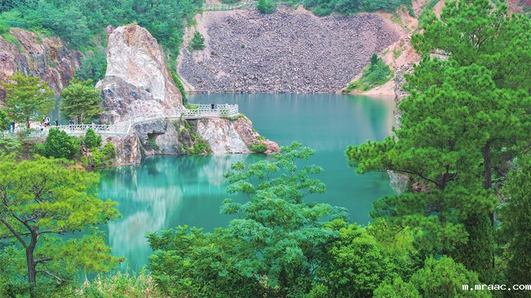 高新区大阳山翡翠湖 澄澈碧波绘就醉人画卷